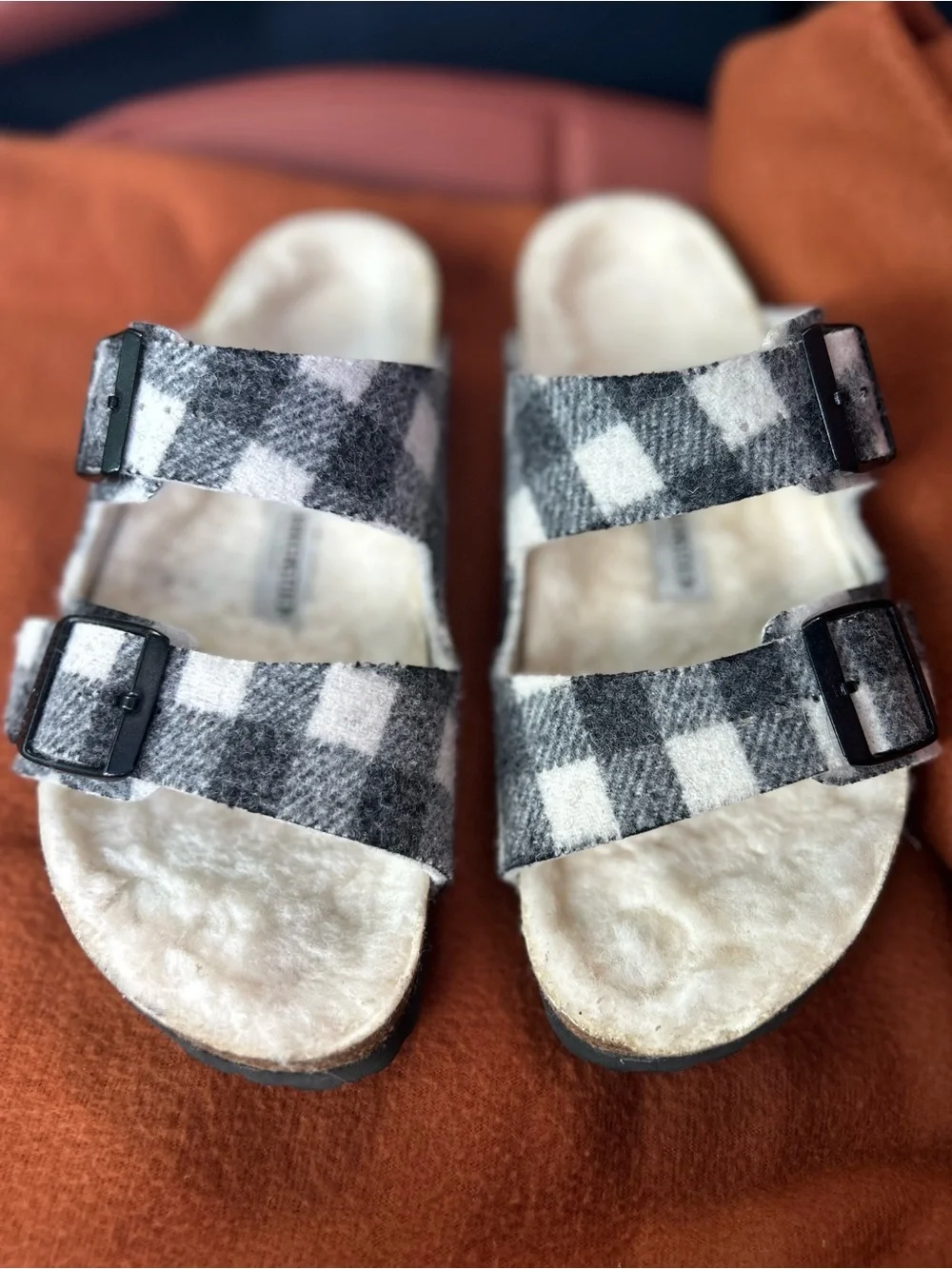Birkenstock Wool Plush Lined Black & White Buffalo Plaid womens Sandals size 8